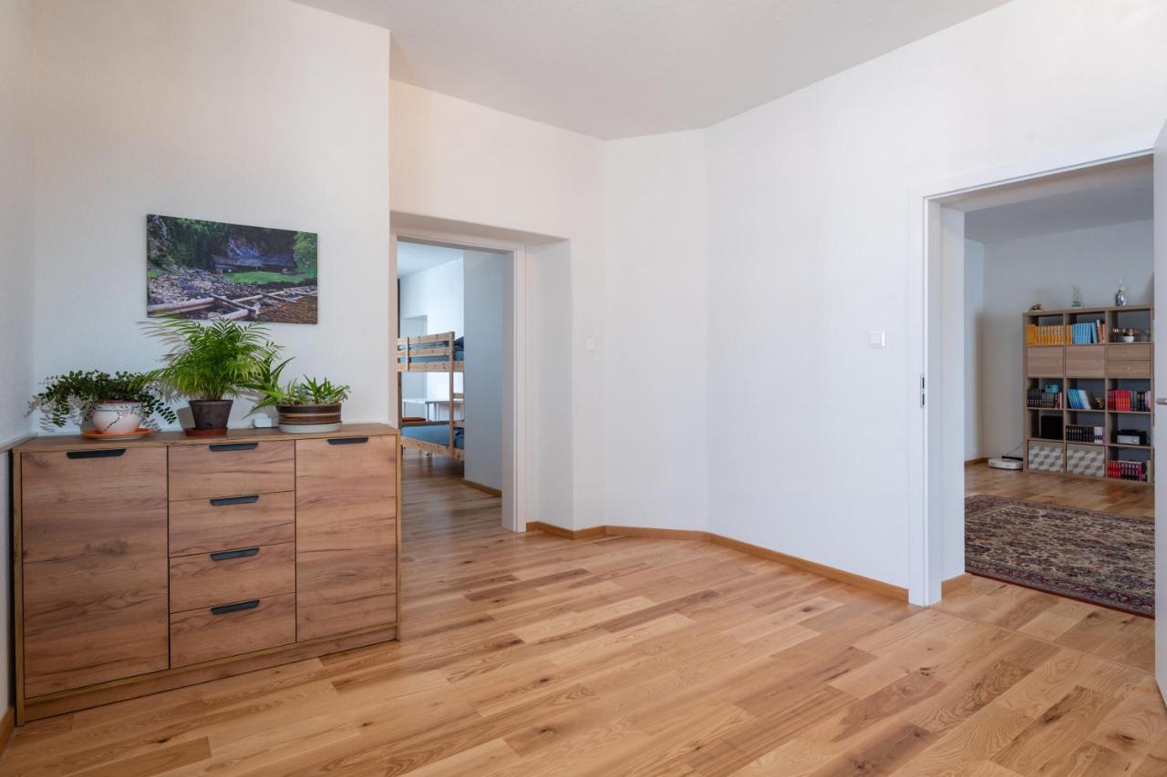 Apartman Lm Liptovsky Mikulas Ngoại thất bức ảnh